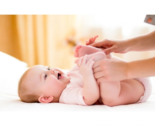 EM CẦN GẤP 1 CHỊ CHĂM EM BÉ 6 THÁNG