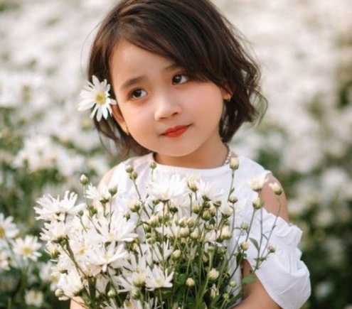 TÌM NGƯỜI CHĂM BÉ  TẠI QUẬN BÌNH THẠNH _ CON E TRỘM VÍA TỪ BÉ NÊN RẤT NGOAN Ạ