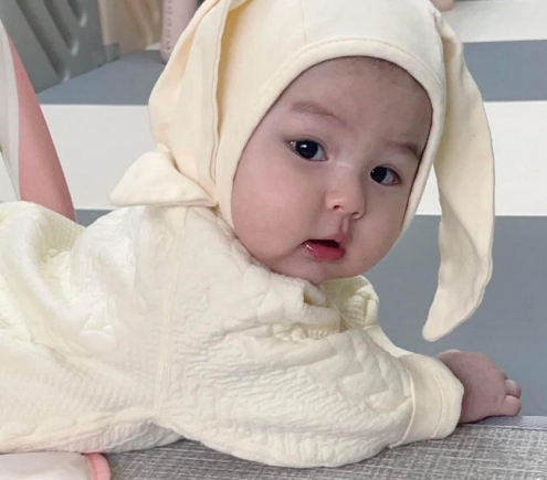 -CẦN GẤP CÔ CHĂM BÉ 7 THÁNG LÀM Ở LẠI QUẬN 4 TP HCM
