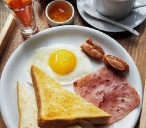 GIÚP VIỆC NHÀ _ NẤU ĂN LƯƠNG 9TRIỆU ( BAO ĂN Ở MỌI CHI PHÍ SINH HOẠT ) LIÊN HỆ : 0972639511