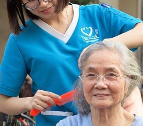 TUYỂN GẤP 1 CÔ CHĂM BÀ LÀM Ở QUẬN 4 TP HCM