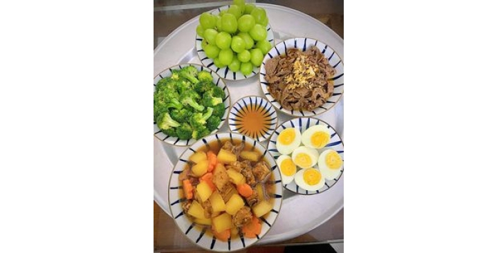 Em đang cần người giúp việc nhà-nấu ăn cho gia đình 3 người lớn