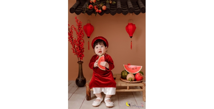 CẦN GẤP CHỊ CHĂM BÉ