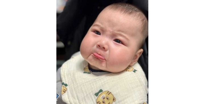 CON MỚI SINH BÉ ĐC 6 THÁNG HIỆN CON MUỐN TÌM 1 CÔ CHĂM BÉ